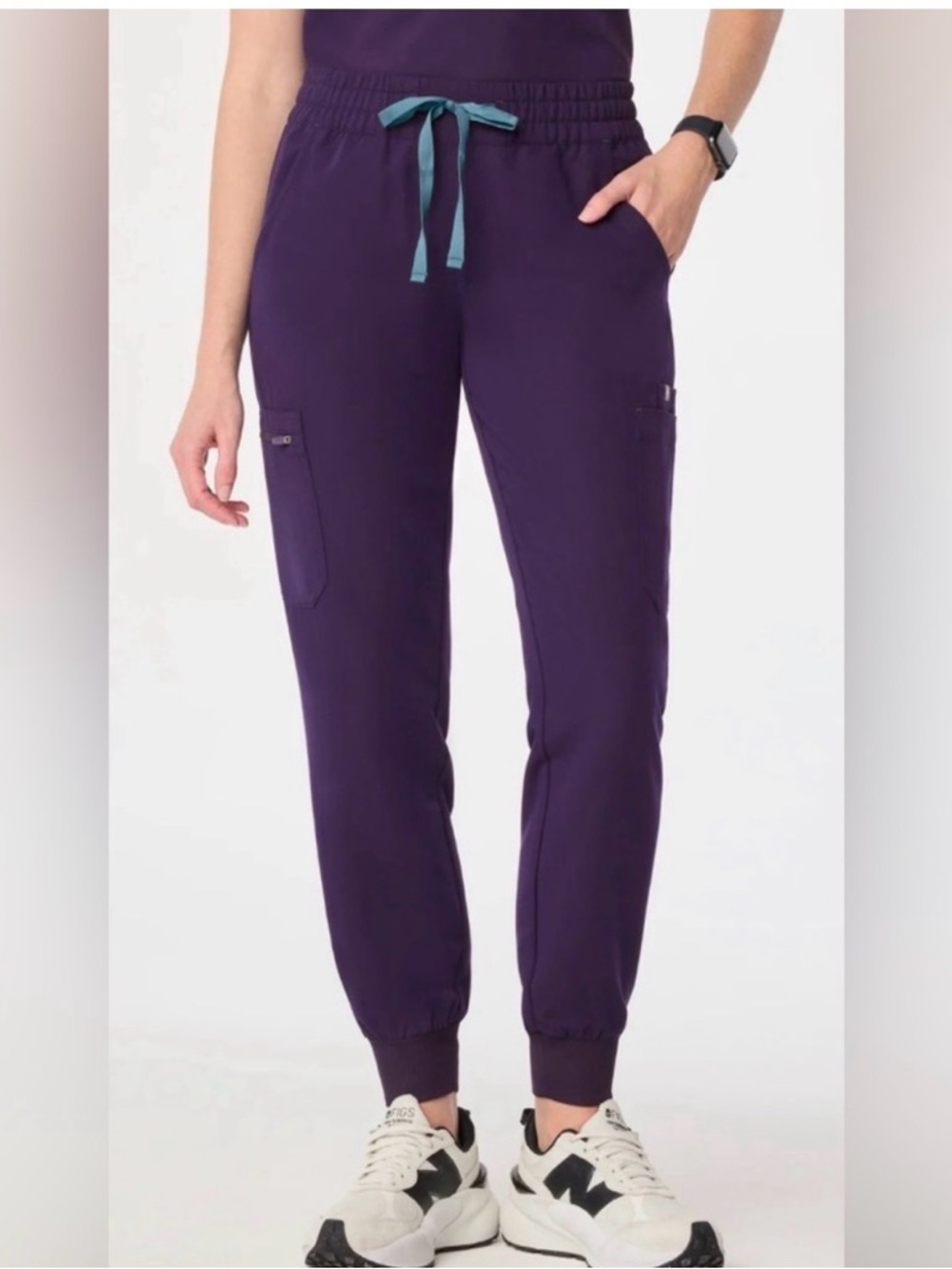 FIGS Women’s Relaxed Uman Jogger in Purple Jam (PO 6727)